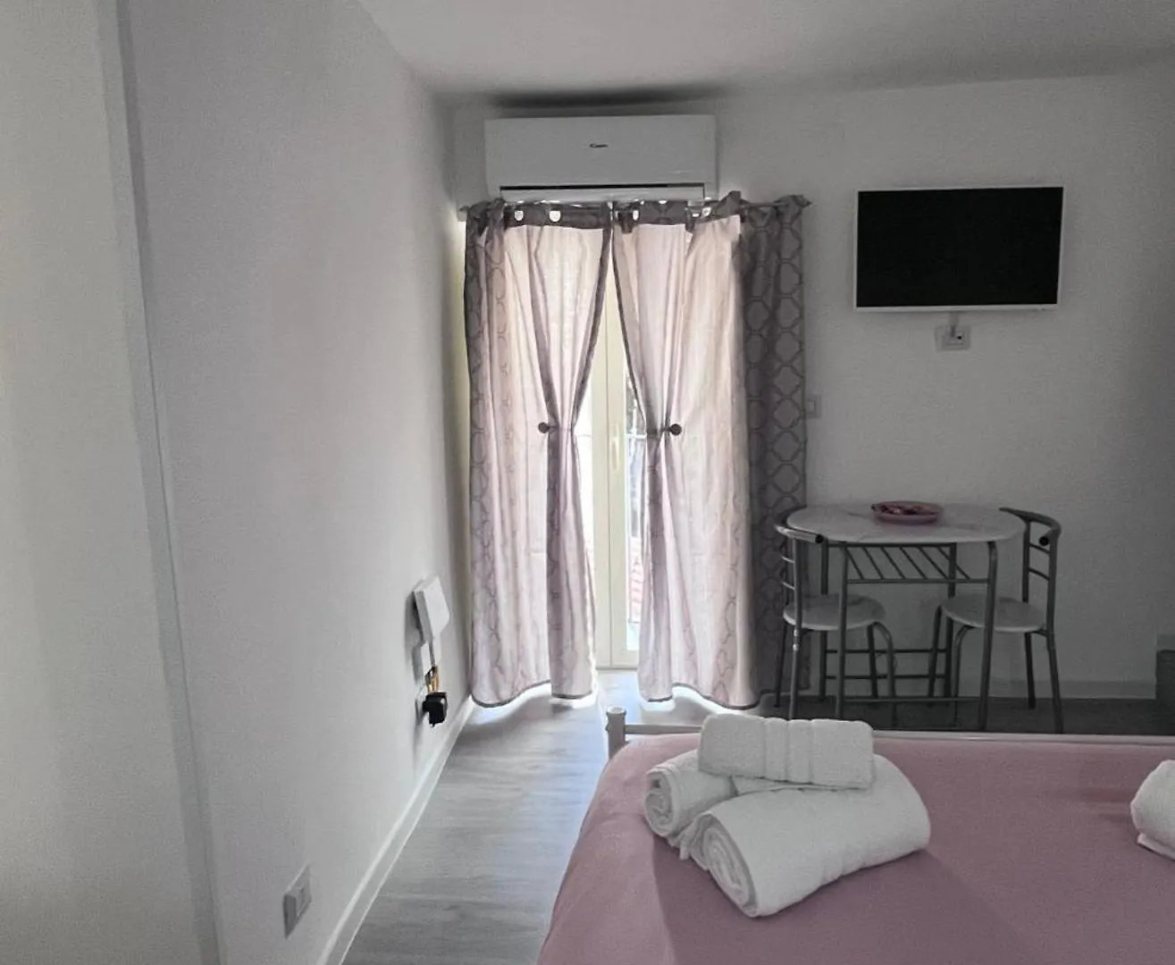 La Perla Di Titty Apartment Naples 0*,